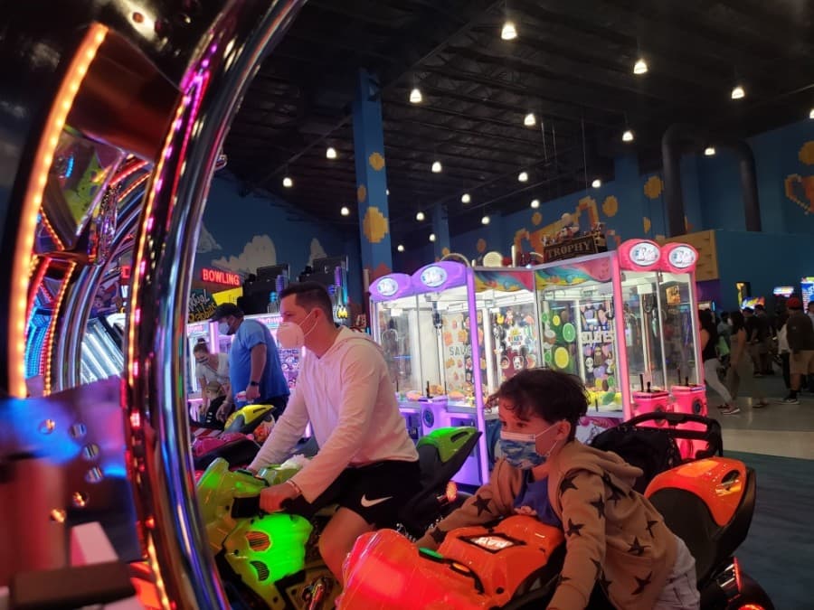 Kalahari has a large arcade room known as Tom Foolerys. (Ali Linan/Community Impact Newspaper)