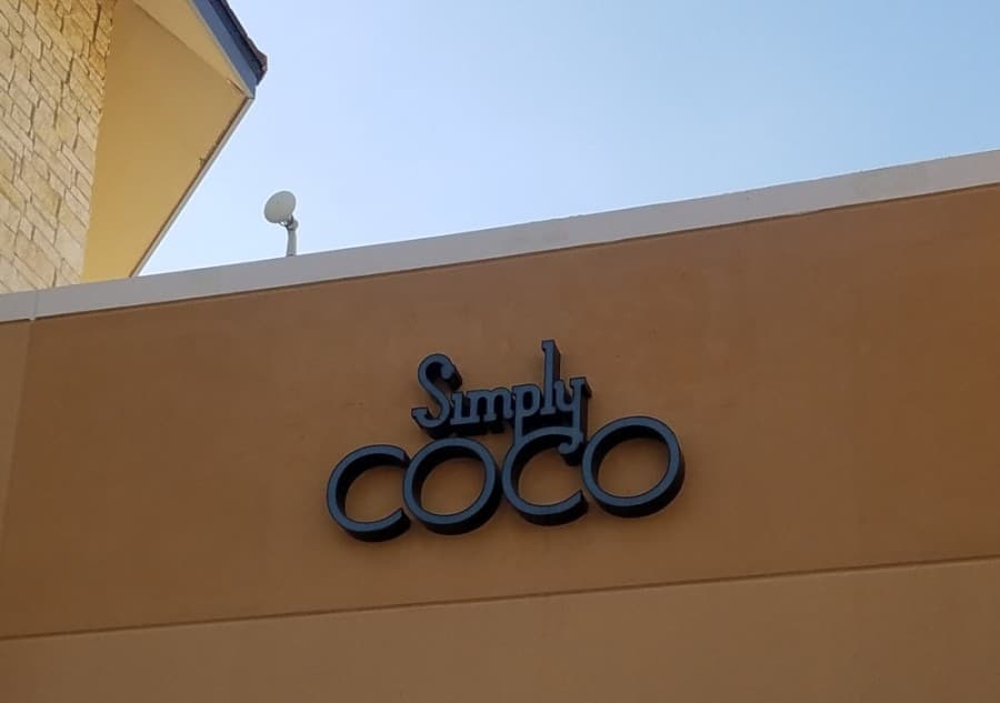 Simply Coco clothing store now open in Highland Village