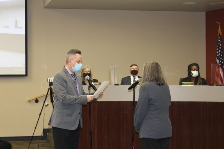 Angie Hanan was sworn in as the new Position 1 trustee. (Claire Shoop/Community Impact Newspaper) 