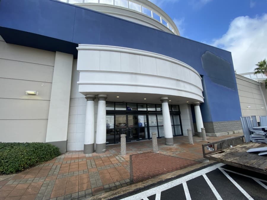 Meyerland Plaza Best Buy closes doors