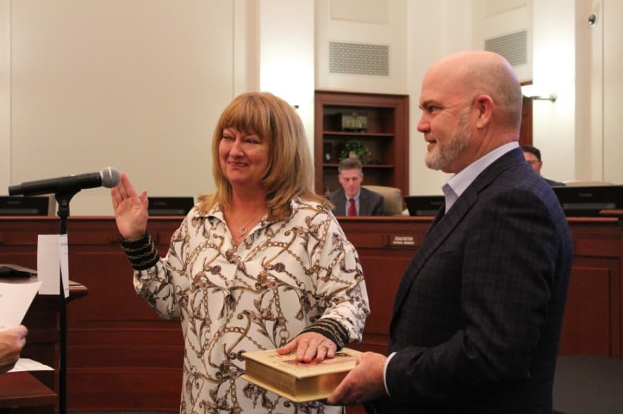 New Southlake City Council members sworn into office