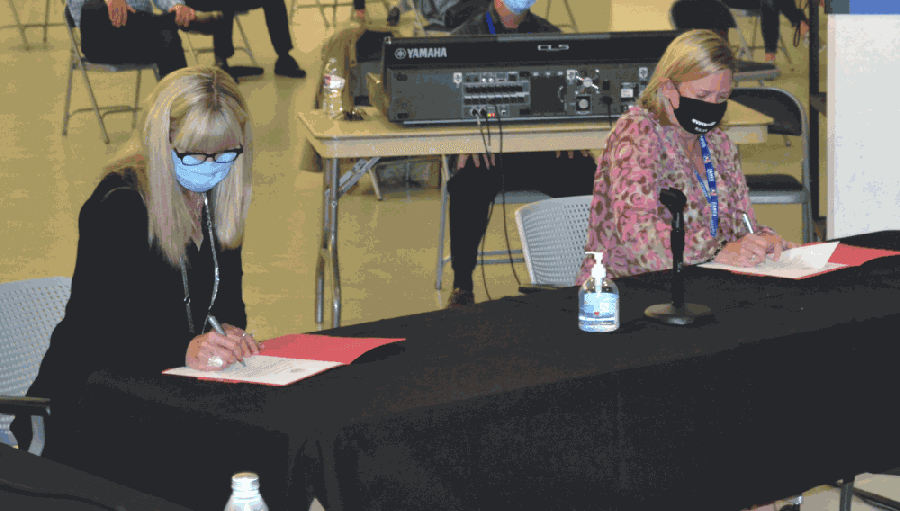 Eanes ISD welcomes new board members, approves new board president