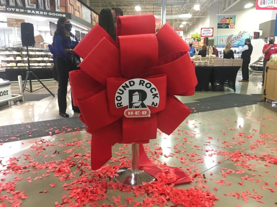Round Rock H-E-B unveils new look with curbside pickup, expanded departments