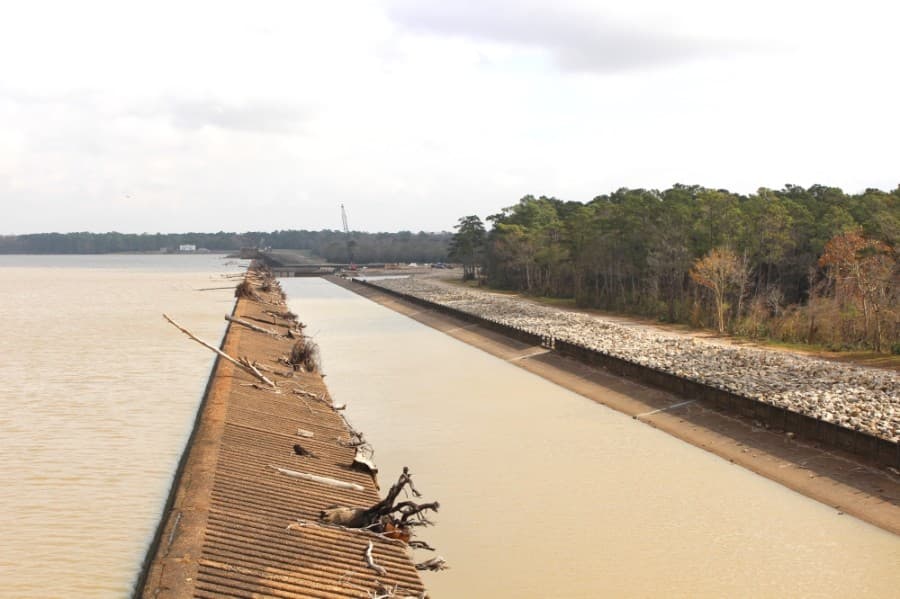 The current Lake Houston dam is made to release water at a rate of 10,000 cubic feet per second. (Kelly Schafler/Community Impact Newspaper)