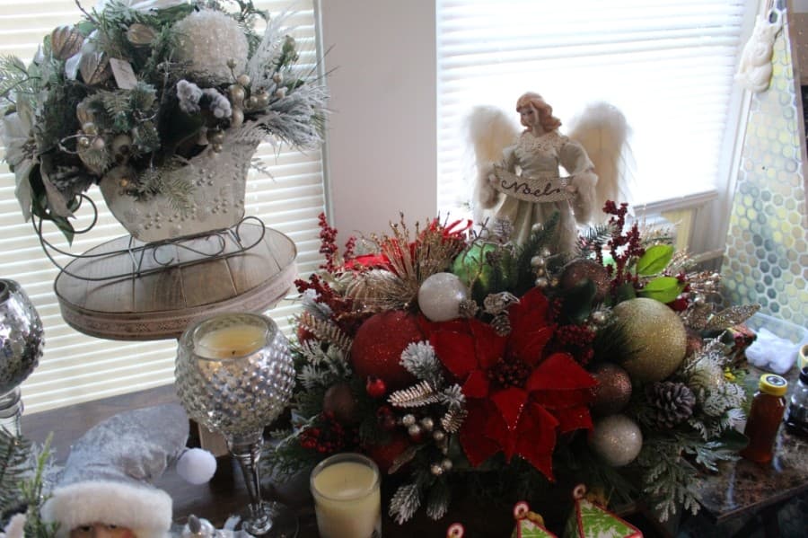 Home Studio 6 is gearing up for the holiday season with fall and winter themed home decor and gift options.