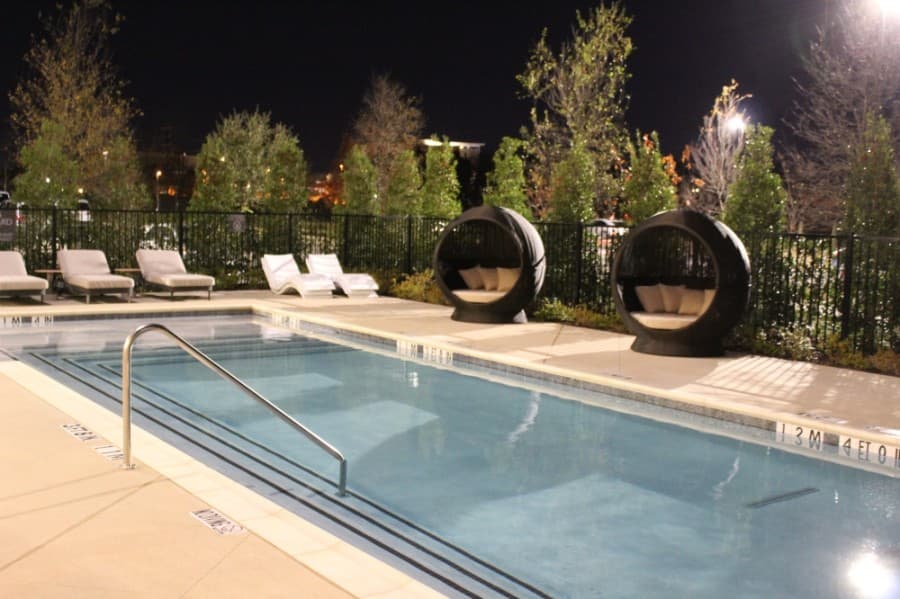 An outdoor pool is available to guests with their stay. Southlake residents will be able to purchase day passes to use the pool in the future, according to Group Sales Director John Crosier. (Sandra Sadek/Community Impact Newspaper)