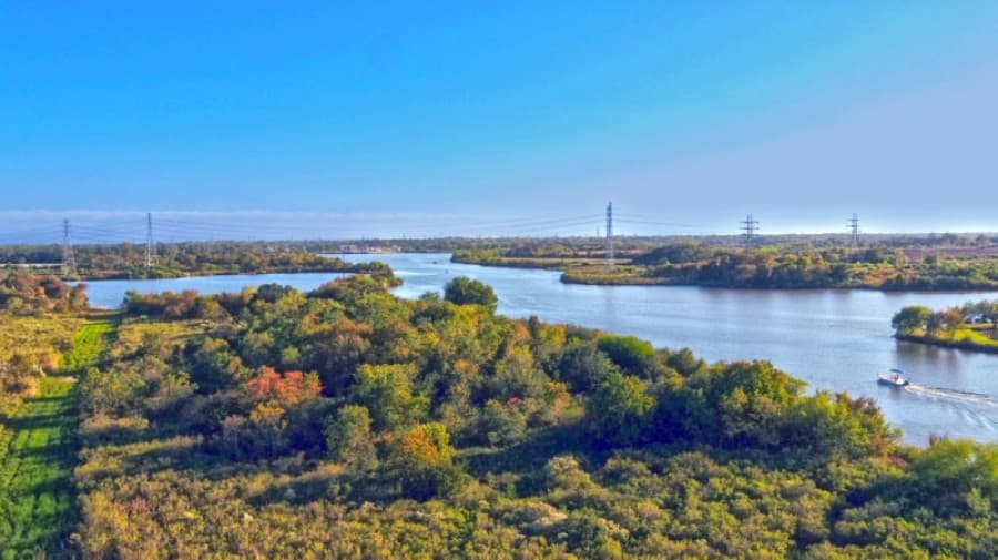 Experts consider dozens of potential drainage projects along Clear Creek, Dickinson Bayou