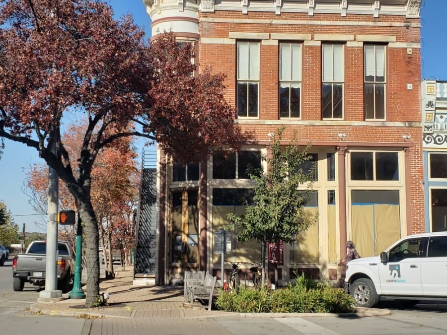 New restaurant coming to the Georgetown Square, plus more business news