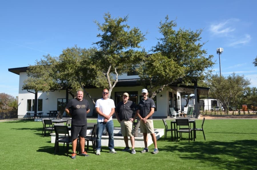 Frontyard Brewing and 5 Soul Wine Co. open in Spicewood
