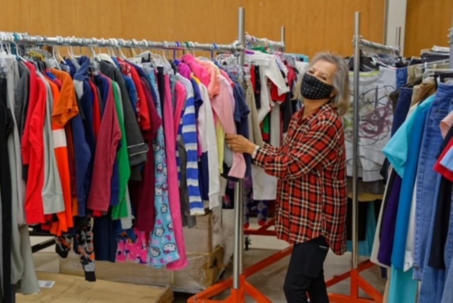 How 2 Pflugerville businesses, student groups are supporting those in need this holiday season