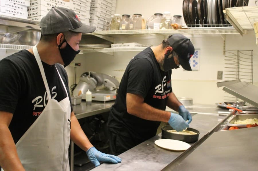 


RC’s NYC Pizza & Pasta makes each pizza by hand. (Andy Li/Community Impact Newspaper)