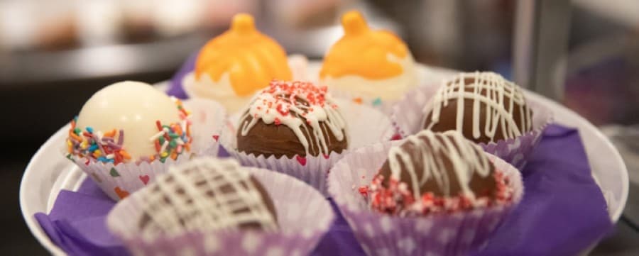A new addition to the Mallow Box treats are hot chocolate balls. (Liesbeth Powers/Community Impact Newspaper)