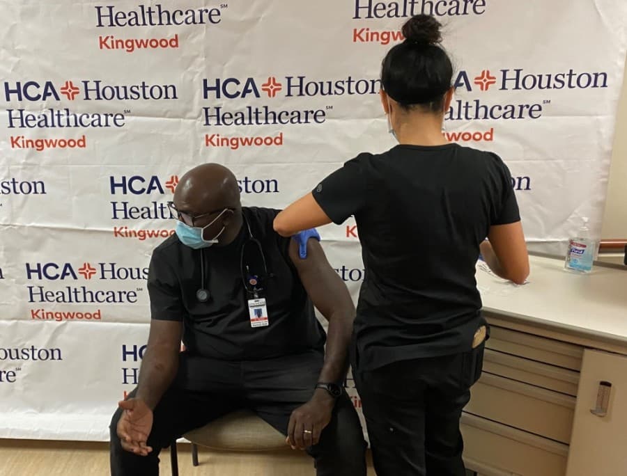 HCA Houston Healthcare Kingwood among first Texas hospitals to receive Pfizer's COVID-19 vaccine
