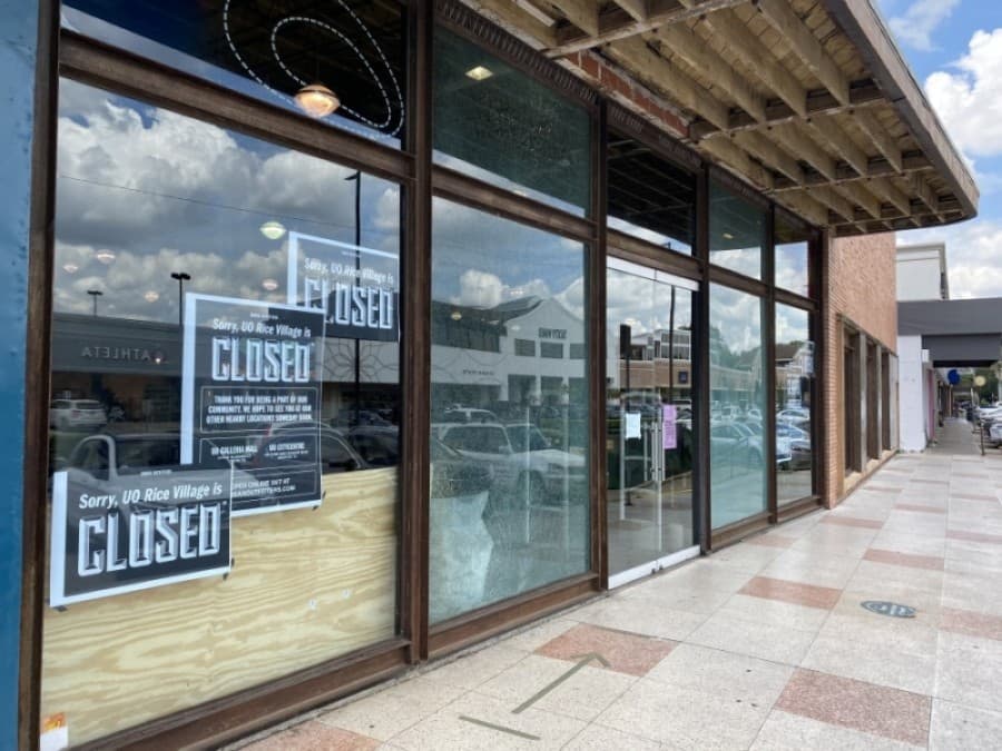 Urban Outfitters in Rice Village closed down on Sept. 13. (Hunter Marrow/Community Impact Newspaper)