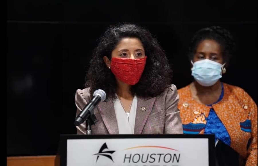 Harris County, Houston leaders urge residents to cancel gatherings, get tested for COVID-19 ahead of holidays