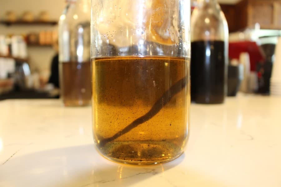 Seattle transplants leave corporate grind to brew coffee at Honeylu's