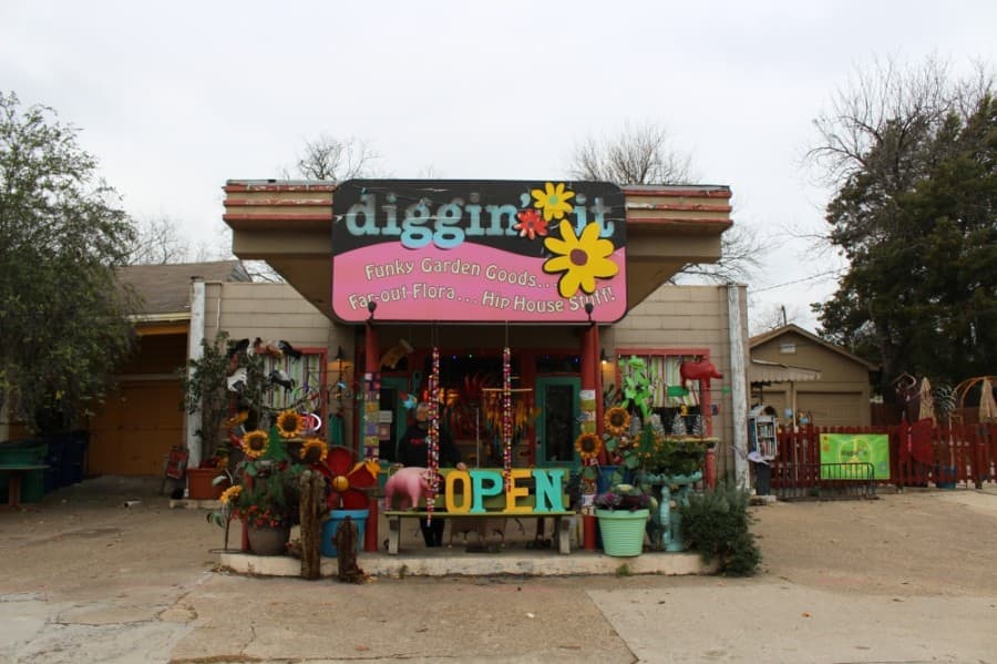 Diggin' It: How a McKinney art admirer cultivated community in a former bus station