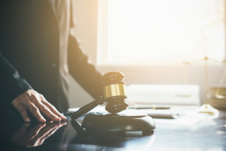 Williamson County delays jury trials after increase in COVID-19 cases
