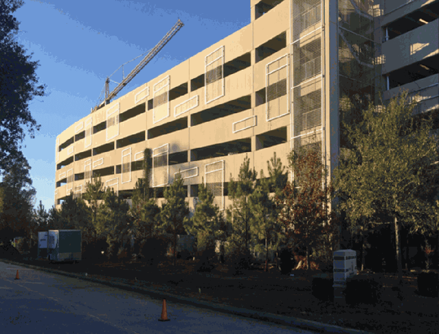 Work on Memorial Hermann The Woodlands Medical Center includes the construction of a new patient tower and parking area. (Courtesy Memorial Hermann The Woodlands Medical Center)