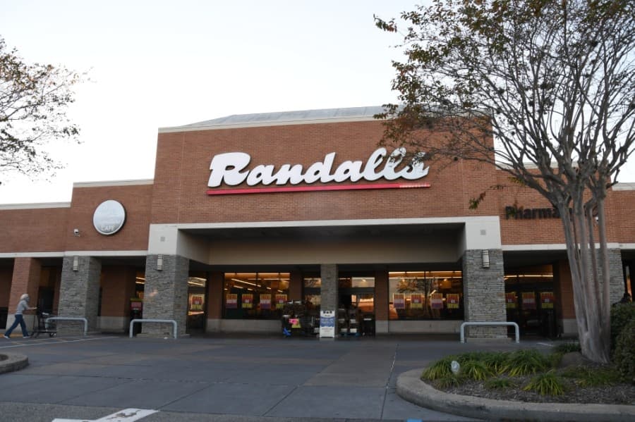Grocery chain Randalls to close Bellaire store in February