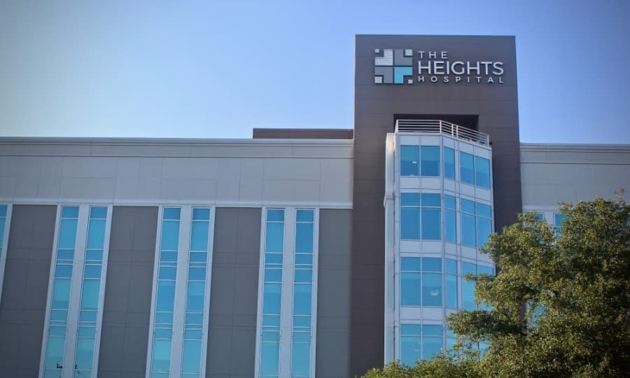 Heights Hospital staff, patients locked out over unpaid rent