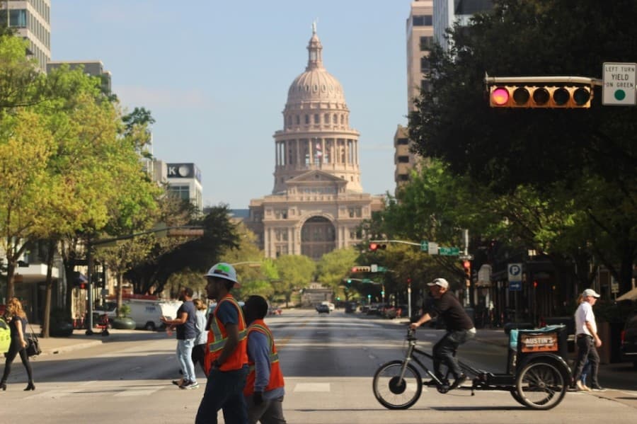State bills target Austin’s police cuts, forced closure of businesses during pandemic