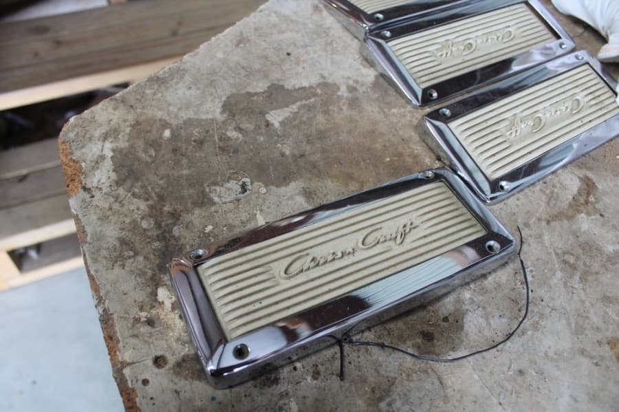 Hoyle frequently works on Chris-Craft brand boats.