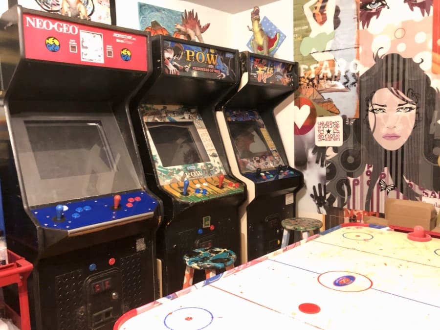Art Barn ATX has an arcade room where patrons can play during down time. (Sally Grace Holtgrieve/Community Impact Newspaper)