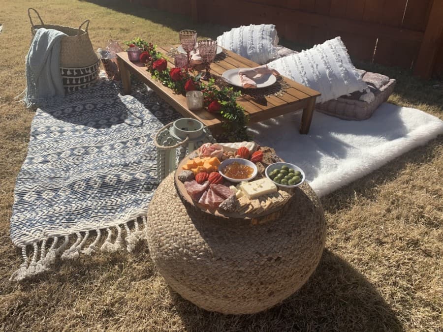 West Austin couple launches pop-up picnic company