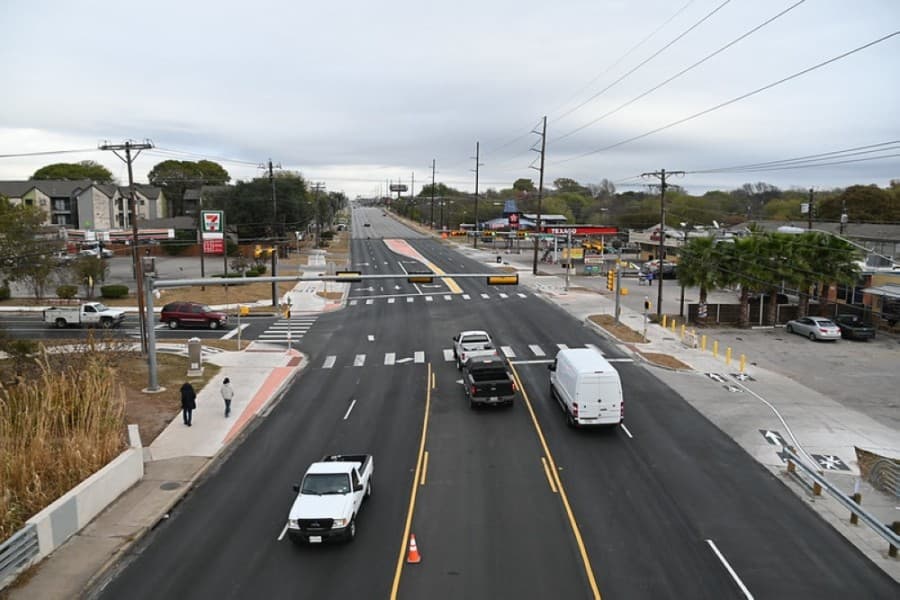 Last North Lamar pedestrian safety projects in North Austin fully open with ribbon-cutting ceremony