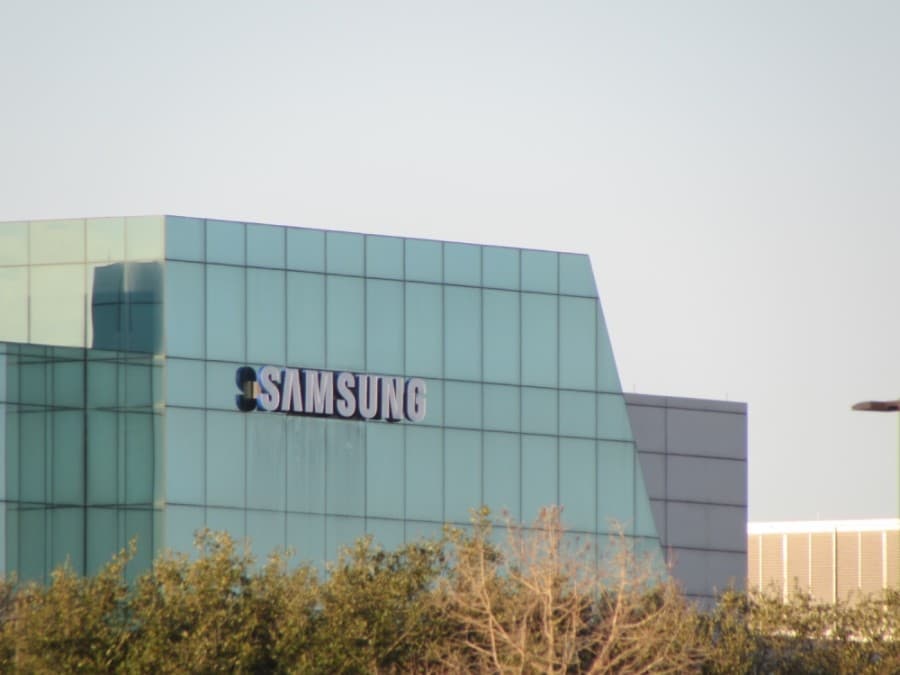 Austin weekly roundup: Samsung and city of Austin try to negotiate a deal, vaccine updates and more