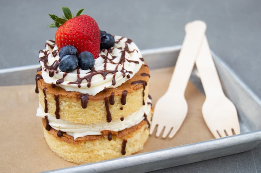 Plano's Legacy Hall changes dining options; drone makes historic delivery and more DFW news