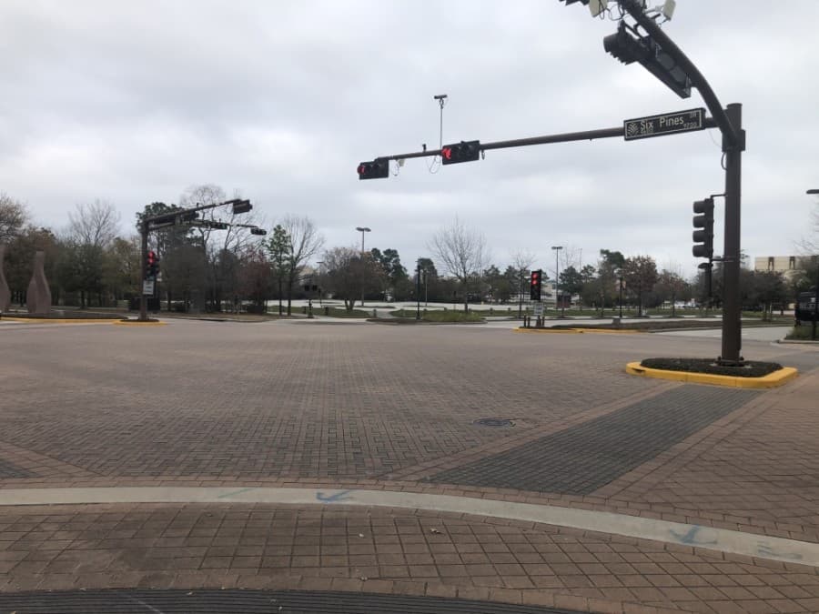 Flashing light installation in The Woodlands aims to cut down congestion at three sites