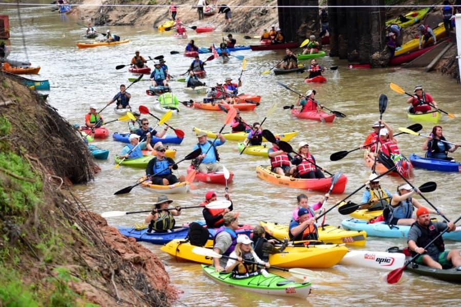 Buffalo Bayou Regatta pushes race date back to October