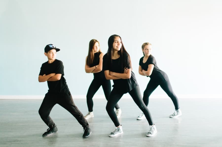 A hip hop class. (Courtesy Dance by Design Studios)