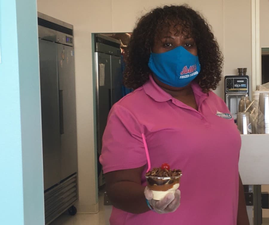 Rollie’s Frozen Custard in Pearland thrives, gives back to the community