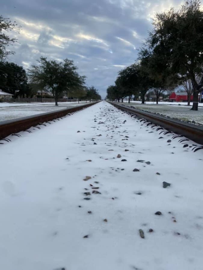 A winter storm brought snow to the Katy area Feb. 15. (Courtesy Adrienne Joy Davitz)
