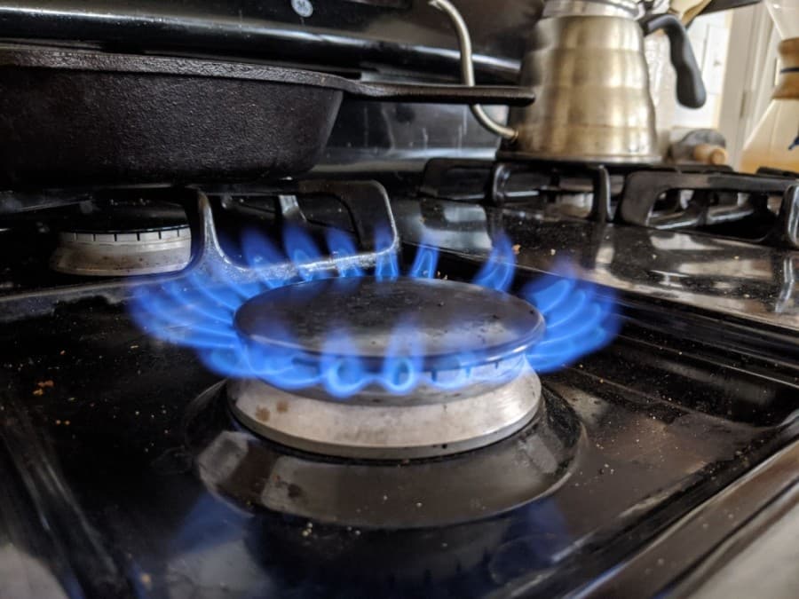 Natural gas shortages possible in Austin: What to do if your gas service goes out