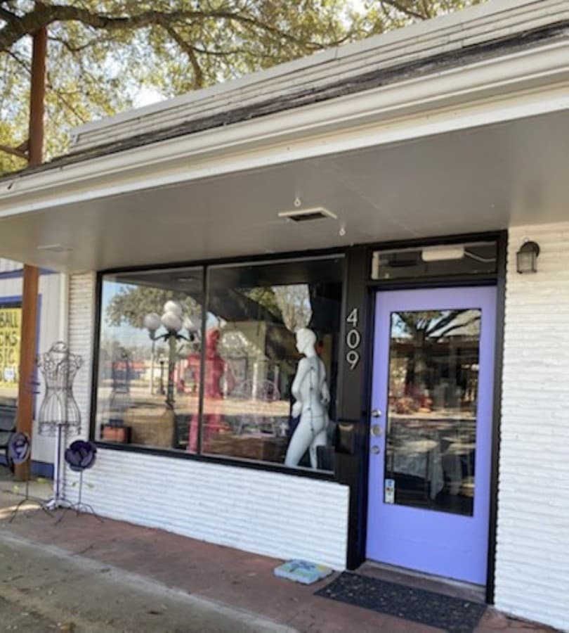 New boutique Ultra Violet coming soon to Main Street in Tomball