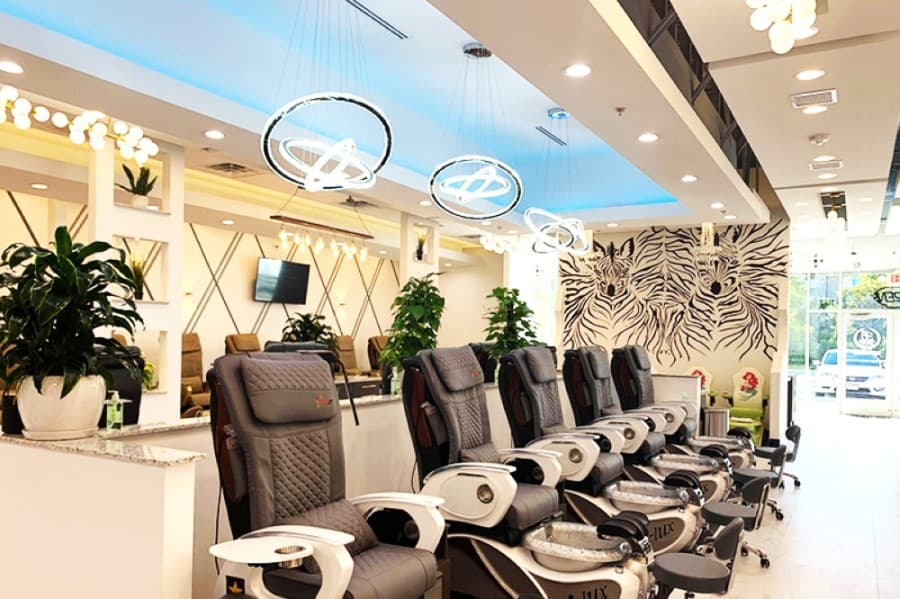 Bellacio Nails & Spa opened in the Harper’s Preserve plaza in Conroe on Dec. 19. (Courtesy Bellacio Nails & Spa)