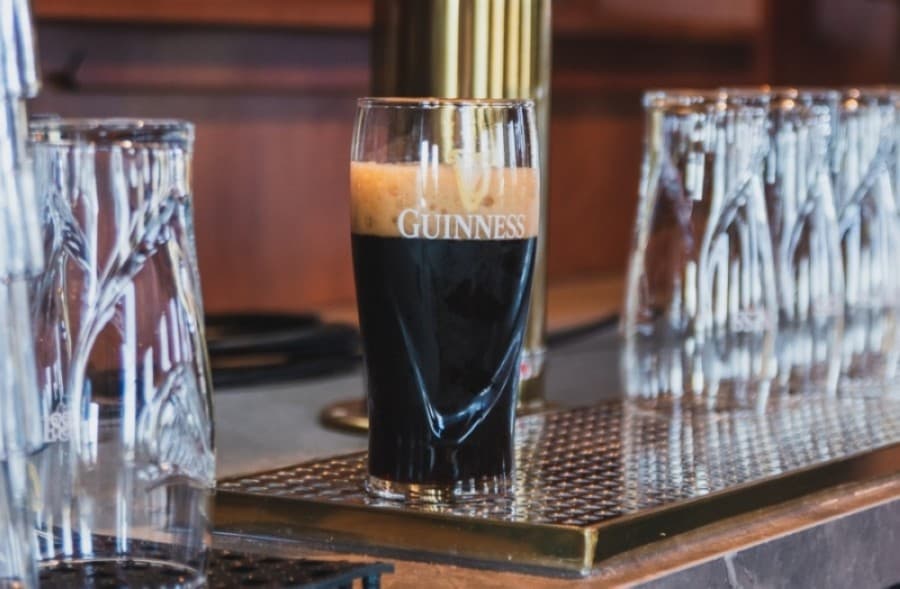 Cork & Barrel microbrewery to mark Round Rock opening; toxic algae found in Lake Travis and more Central Texas news