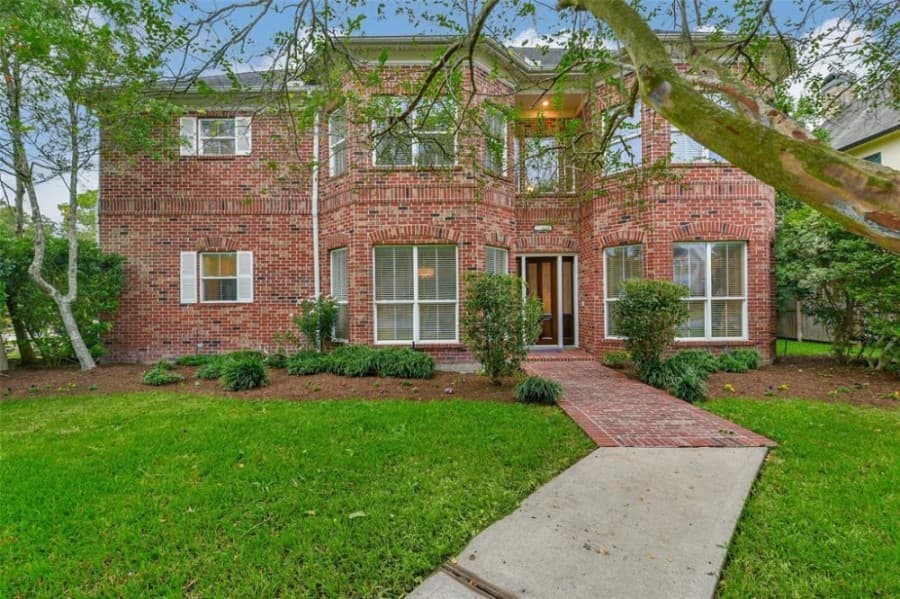 5322 Holly St., Bellaire: Boasting a classic design, this home that was built in 1997 and received extensive updates in 2017. Hardwoods were refinished to a mahogany, and iron spindled stair rails were added, in addition to lighting fixtures, fresh paint, plush carpeting and blinds, while built-ins were redesigned. The home also features high ceilings, crown molding, curving walls, a large covered back patio and balcony, and a three-car garage.   
5 bed, 4 full and 1 half bath/5,767 sq. ft. Sold for $1,242,001$-$1,425,000 on Feb. 10. (Courtesy Houston Association of Realtors)