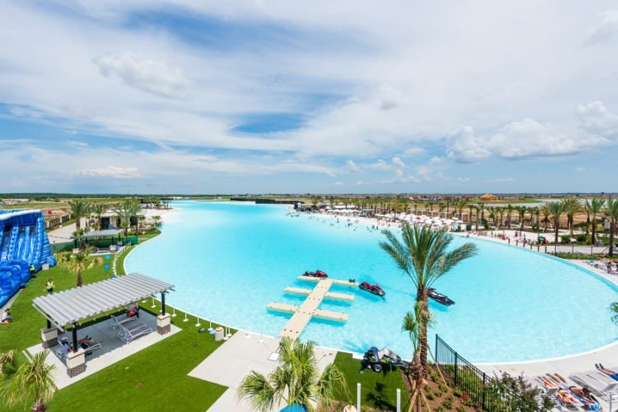 Crystal Lagoon, Moody Gardens offering spring break deals, packages