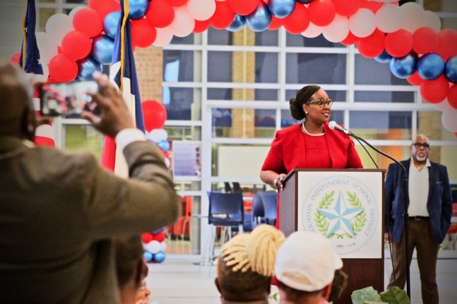 HISD interim superintendent announces resignation