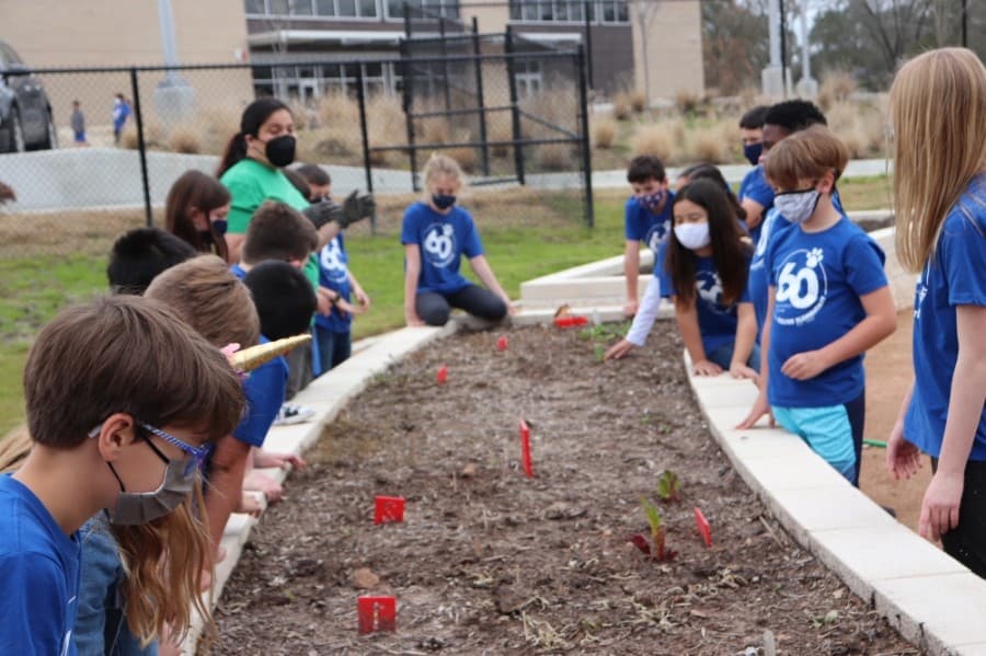 Kolter Elementary marks 60 years, unveils next-generation Grassroom