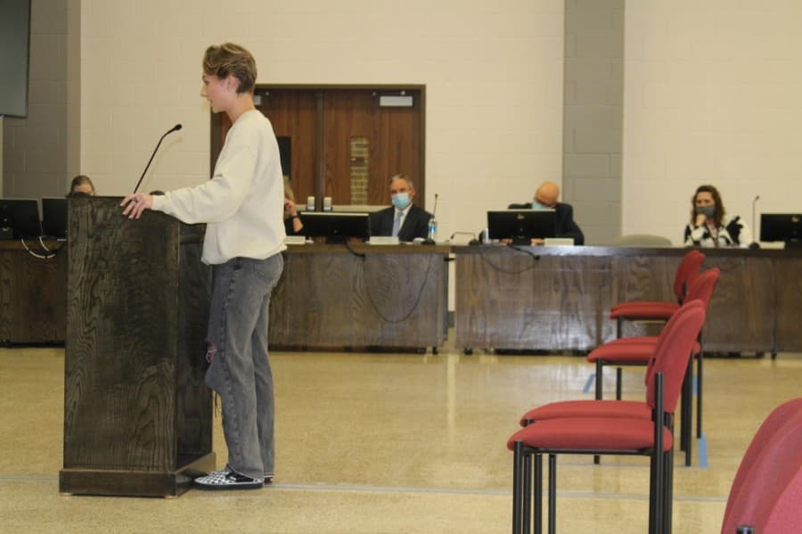 ‘You're damned if you do, damned if you don’t’: Montgomery ISD keeps masks, citing ‘bureaucratic’ contact tracing rules