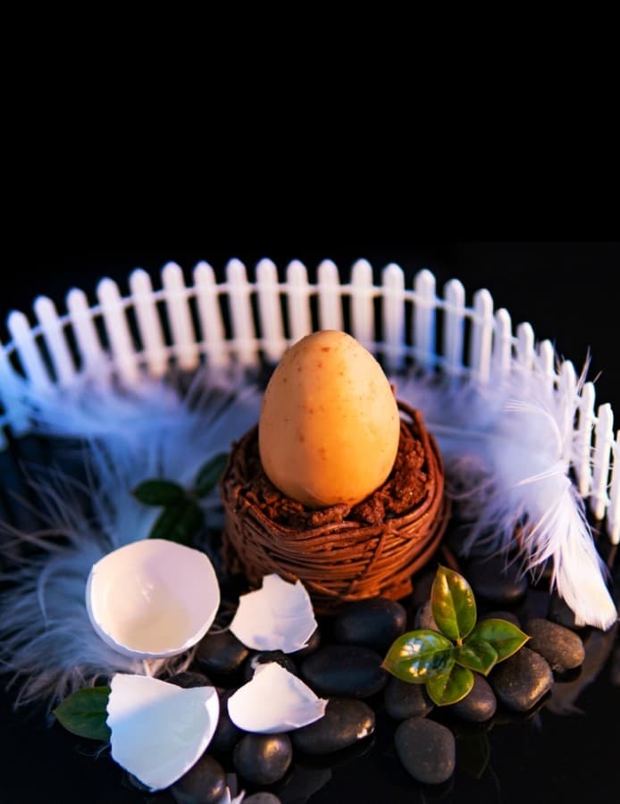 Foliepop's is offering an Easter desert ahead of the holiday. (Courtesy Giant Noise Public Relations)