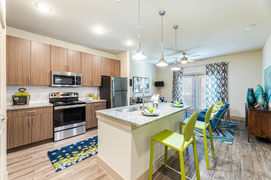 Features of the 249-unit community located near the San Marcos Outlet Malls include a resort-style pool, a volleyball court and a clubhouse. (Courtesy Kalterra Capital Partners)