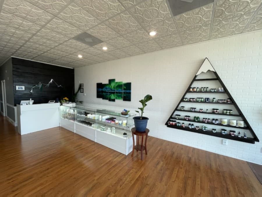 Pinnacle Essentials opens CBD shop in Cedar Park plus 2 more local business updates