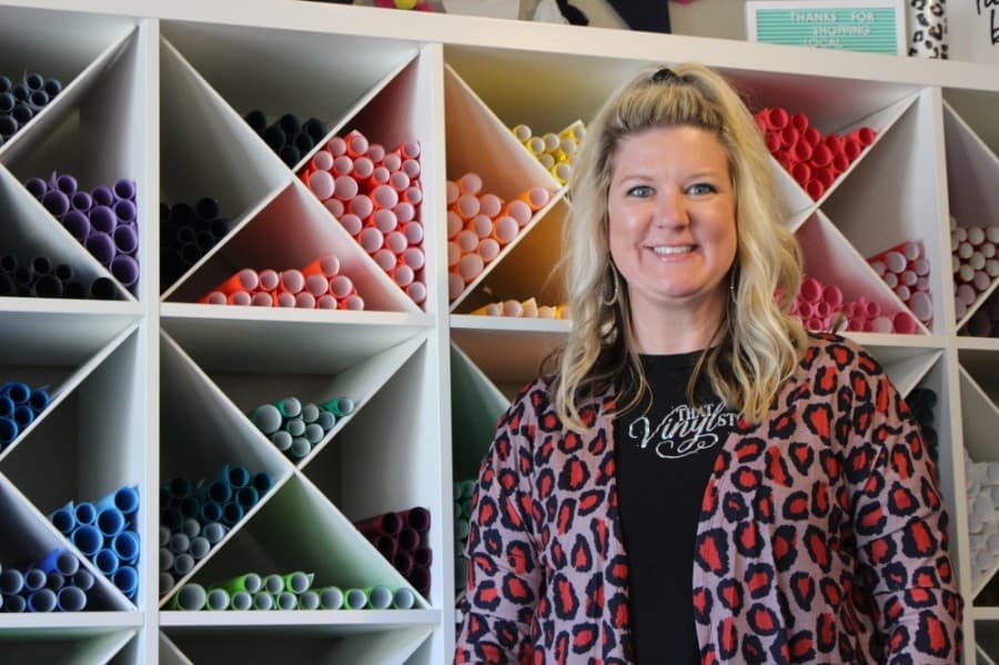 Small crafting business That Vinyl Store aims to lift up Friendswood community